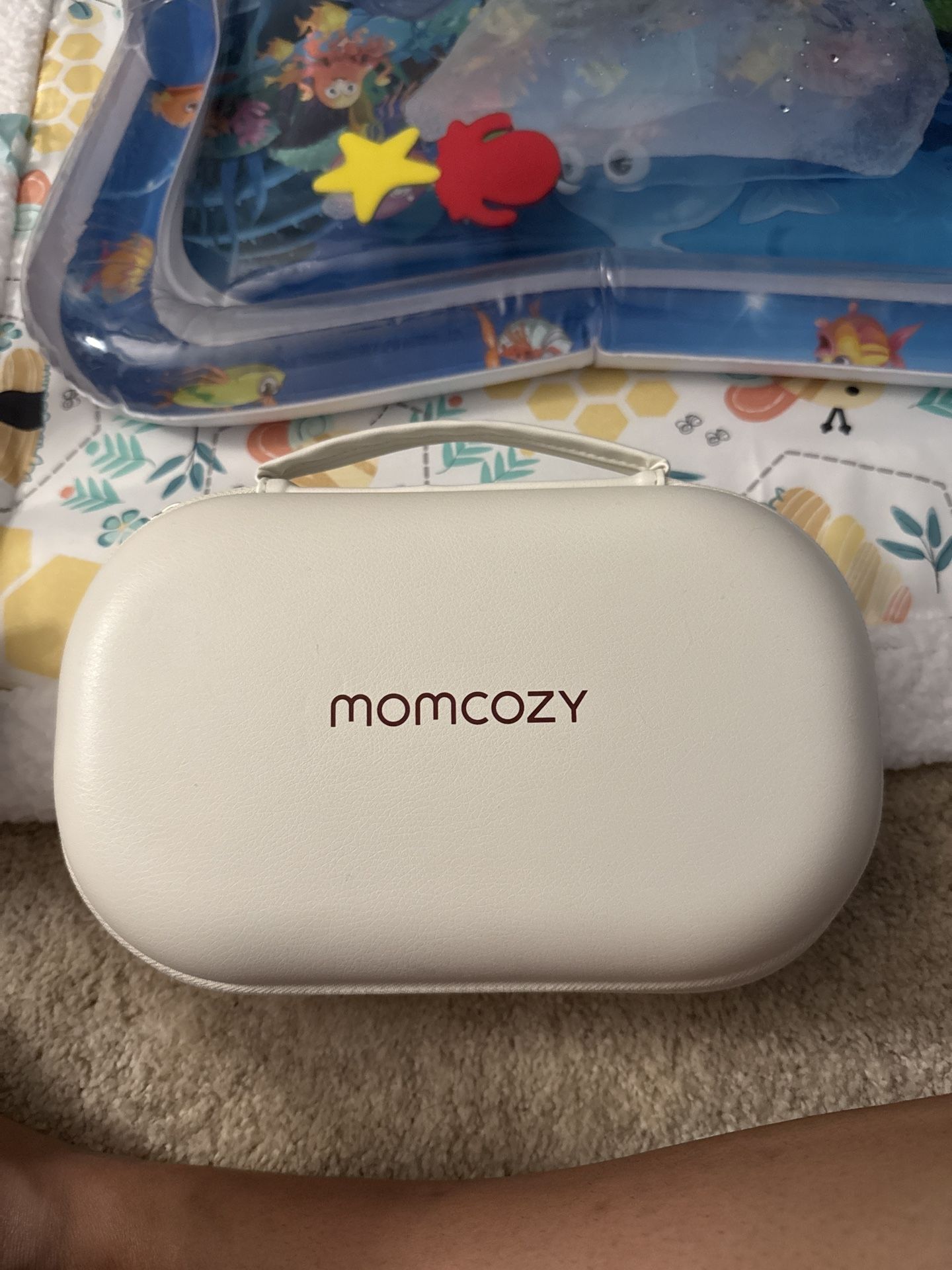 Momcozy M5 Wearable Pump Bundle+ Extras!