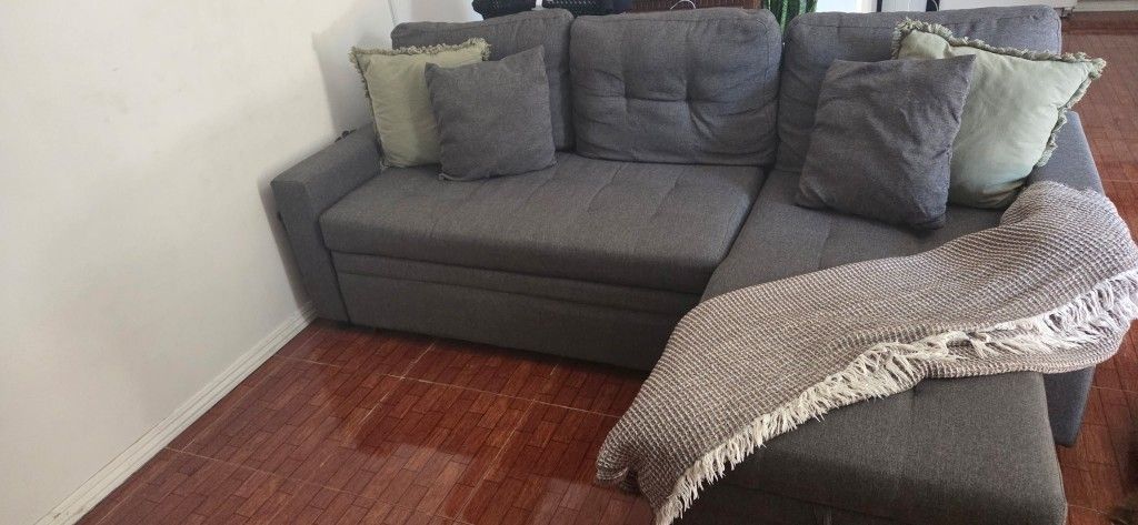 Sectional Sofa/ Couch