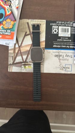 Apple Watch Ultra 49mm GPS + Cellular Titanium, Unlocked