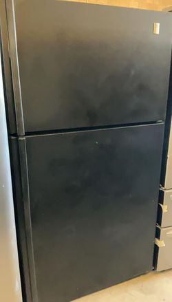 GE  Top Mount Black Refrigerator
