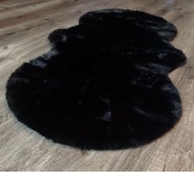 Black Faux Fur Sheepskin Area Rug
