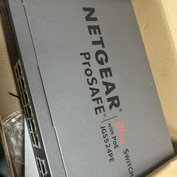 Netgear ProSafe plus 24-Port Gigabit Switch with POE