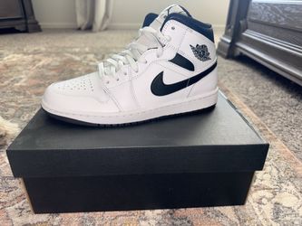 Air Jordan 1 Mid