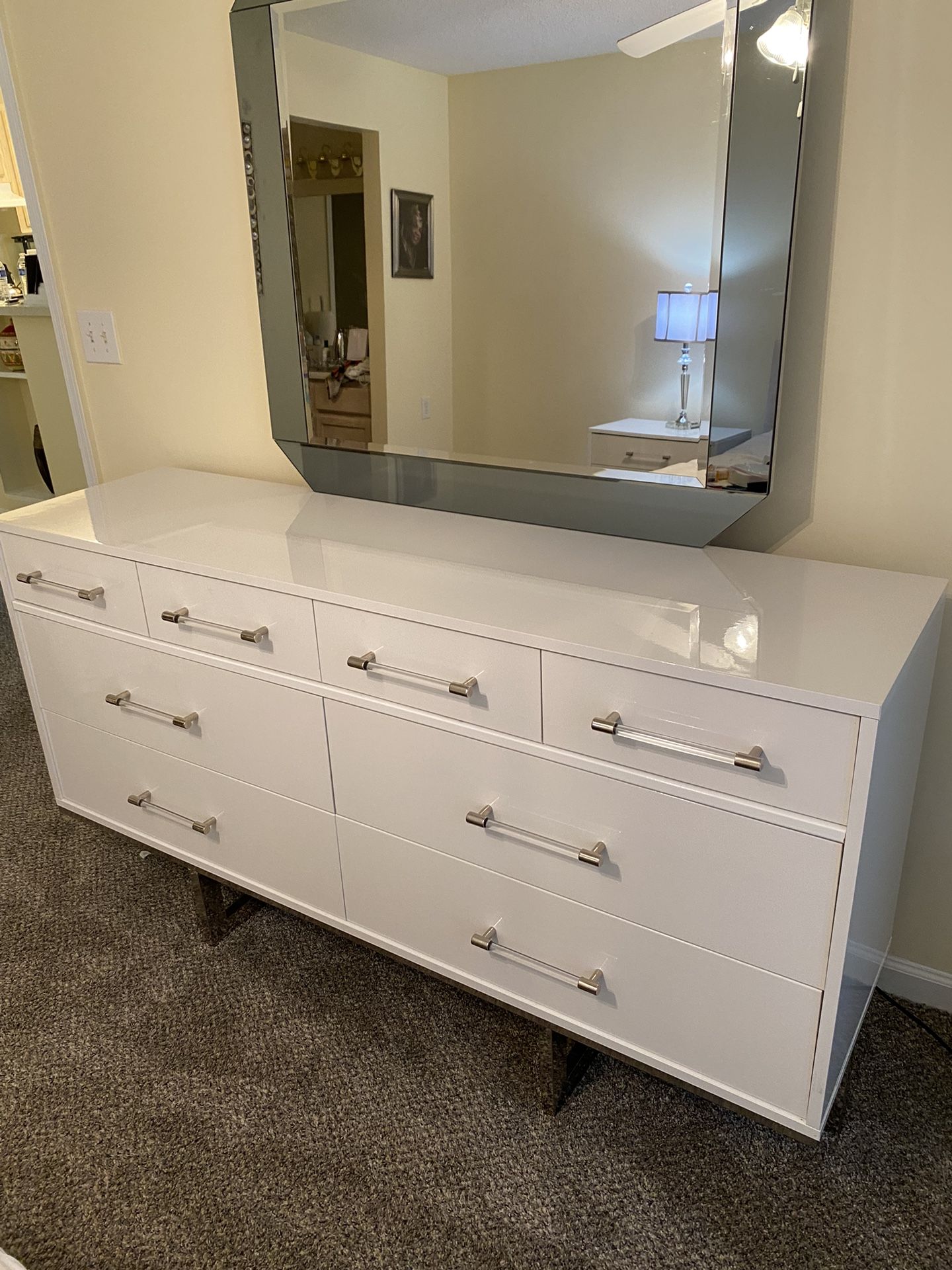 Concerto White Italian Design Triple Dresser w/2 Matching Night Stands