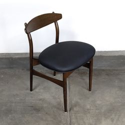 Vintage Mid Century Modern Danish Chair, c1960s 