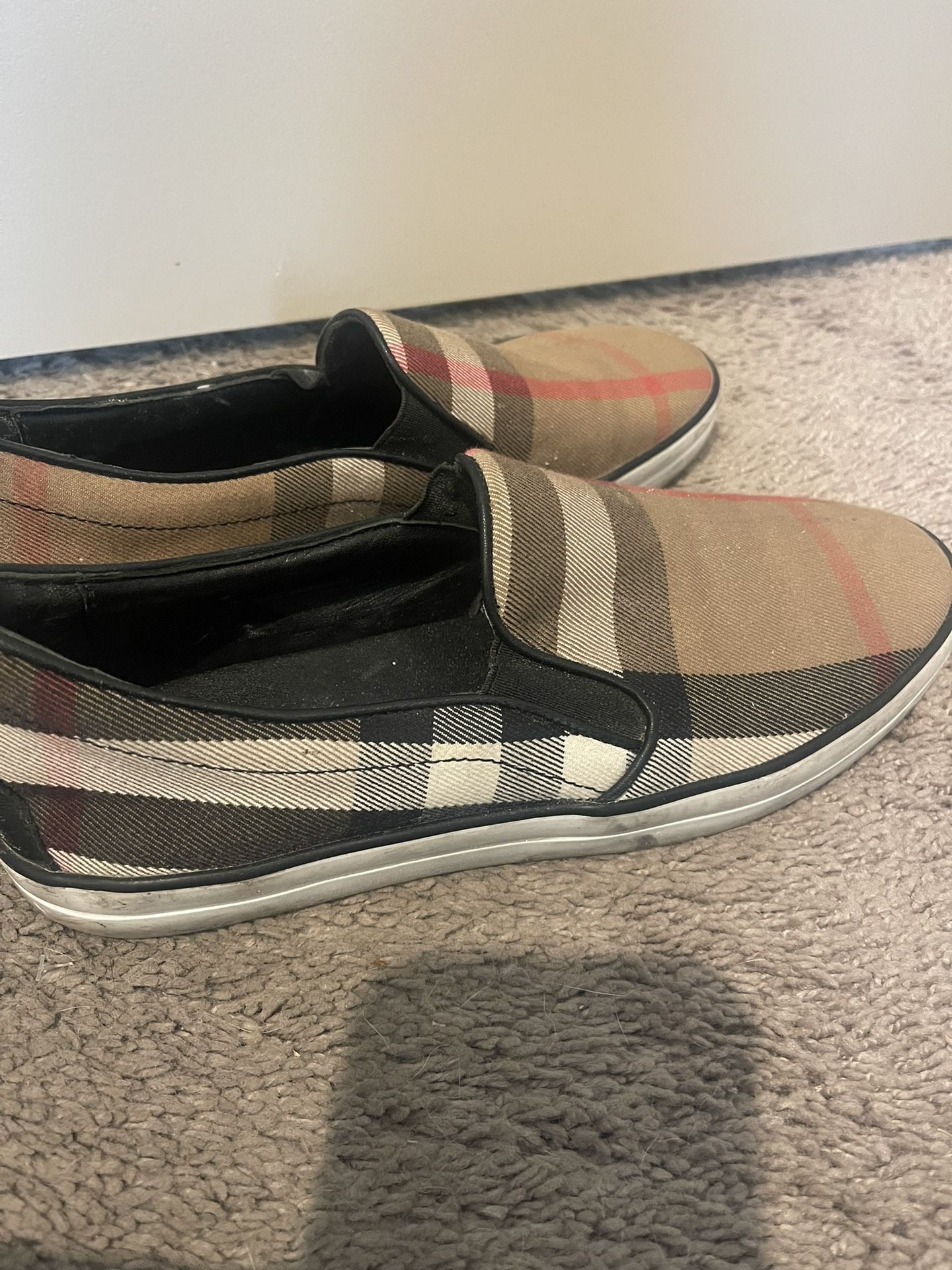 Burberry Canvas sneakers