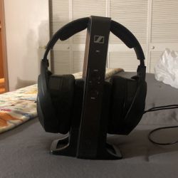 Sennheiser Noise Canceling Cinematic Headphones & Charger