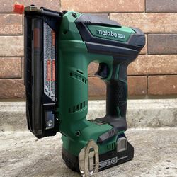 Metabo Hitachi Pin Nailer 23 Guage Gun