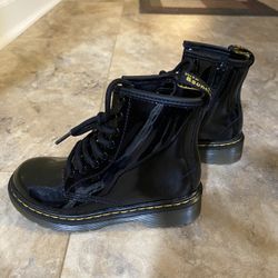 Dr Martens Airwair, patent leather boots kids, size -12.