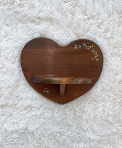 Vintage 90s Heart Shelf ᰔ