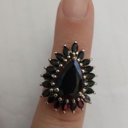 Black spinel ring