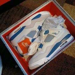 Jordan 4s 