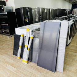 New Dacor Transitional 42'' Silver Stainless Four-Door Refrigerator Transitional Panel Kit Model #: RAT42ACAASR