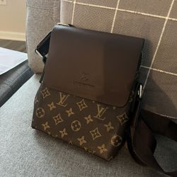 LV LOUIS VUITTON KIMONO PURSE (Large) for Sale in Wake Forest, NC - OfferUp