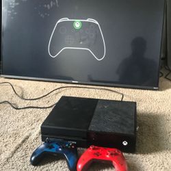 Xbox One With 2 Controllers 