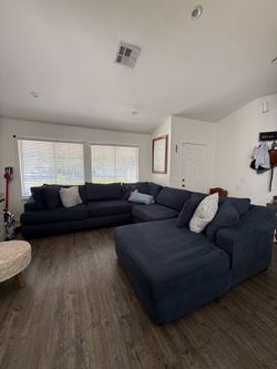 Large  Sectional Sofa
