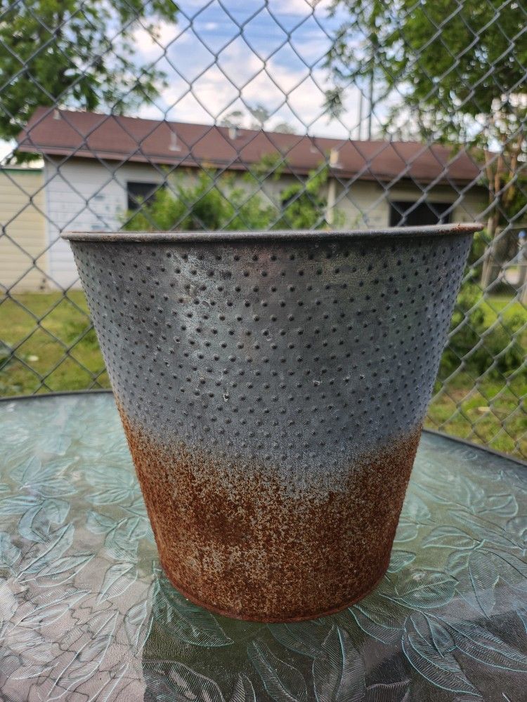 Rusty Plant Pot