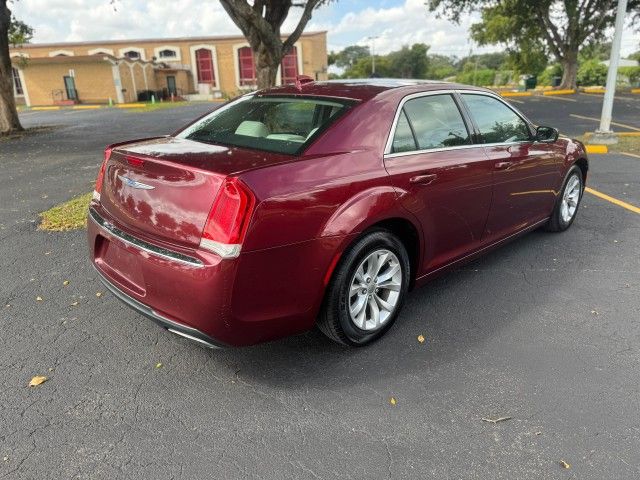 2018 Chrysler 300