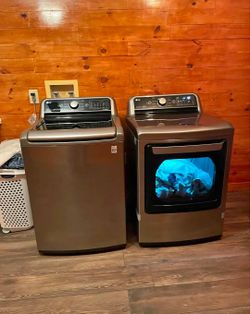 Washer and dryer set
