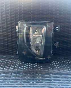 2016 2017 2018 2019 Chevrolet Silverado Left Driver Side Fog Light OEM