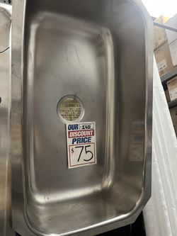 Under Mount Kitchen Sink $75 @16947 D Street Victorville Ca