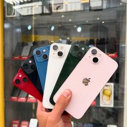 iPhone 13 128GB Unlocked 