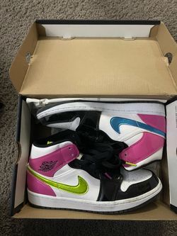 Air Jordan 1 Mid SE "Cyber / Active Fuchsia