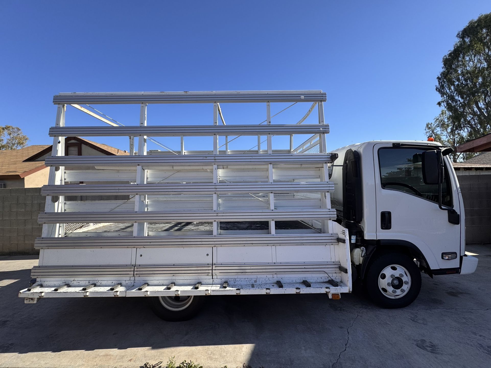 Heavy-Duty Glass Truck Rack / Glass Transport Body (Isuzu NPR Fitment)