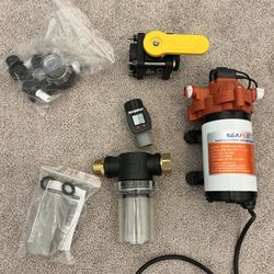 Seaflo water pump - 115V AC, 3.3 GPM, 45 PSI, Self Priming