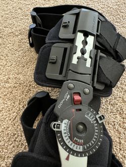 Donjoy Post Op - full knee brace
