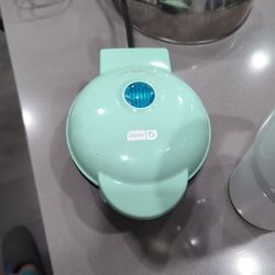 Dash Waffle Maker 