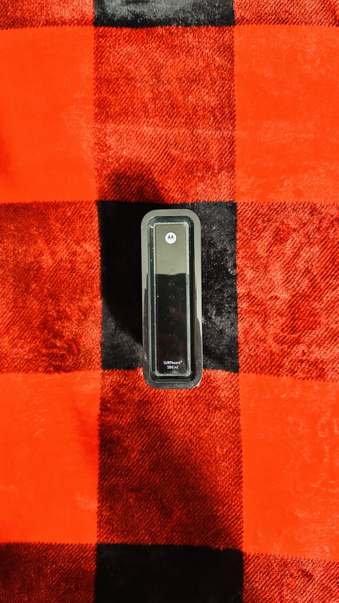 Motorola SURFboard (SB6141) 300 Mbps Modem