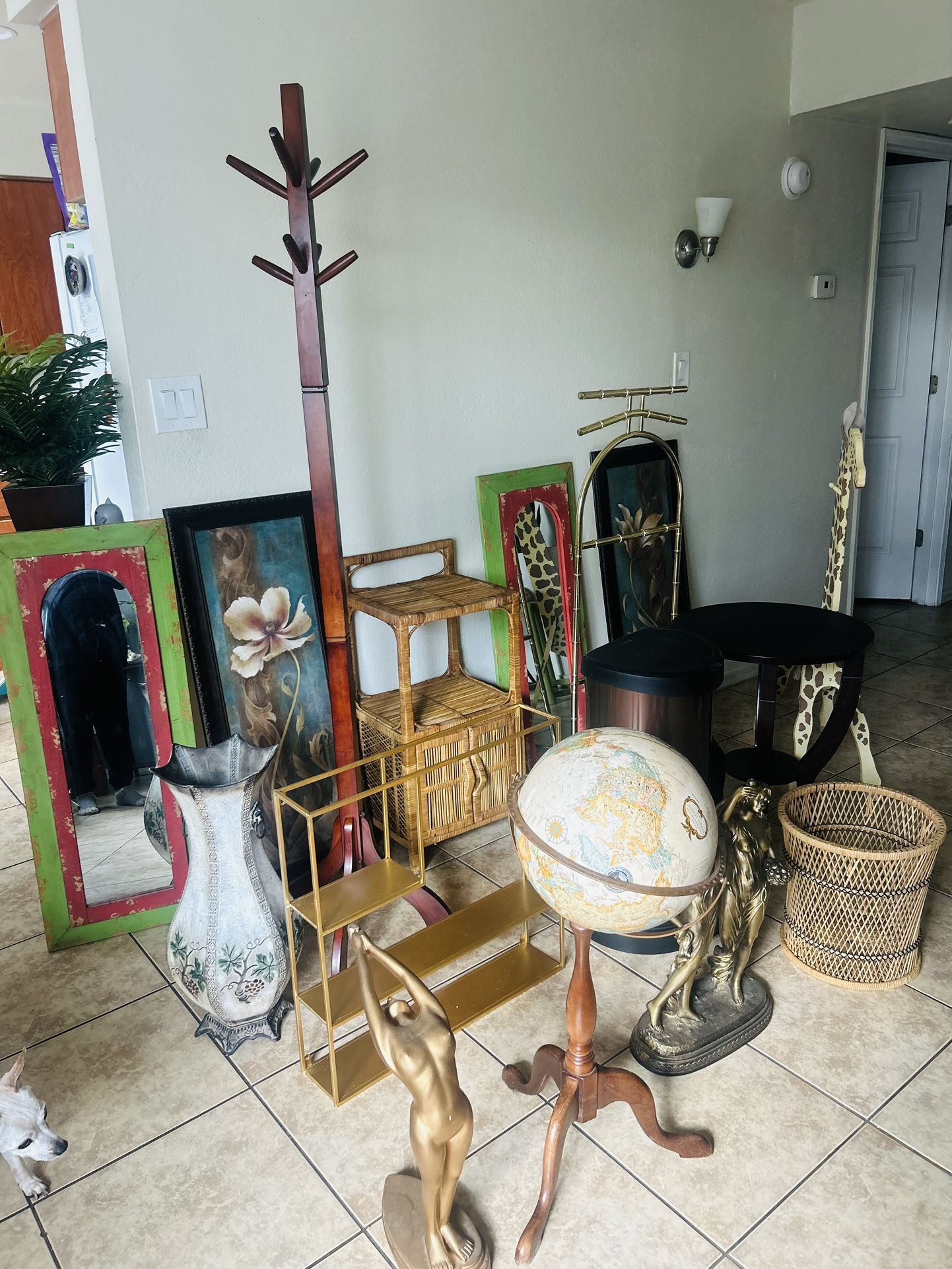 House Decorations Different Price Diferente Sizes