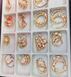 10 kt real gold earrings