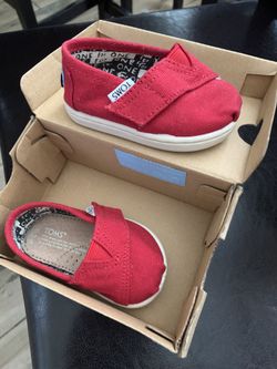 Toms shoes
