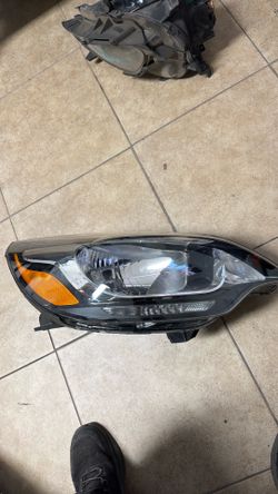 Kia Rio headlight