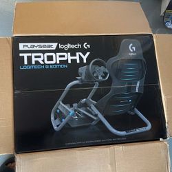 Playseat Trophy - Logitech G Edition Sim Racing Cockpit