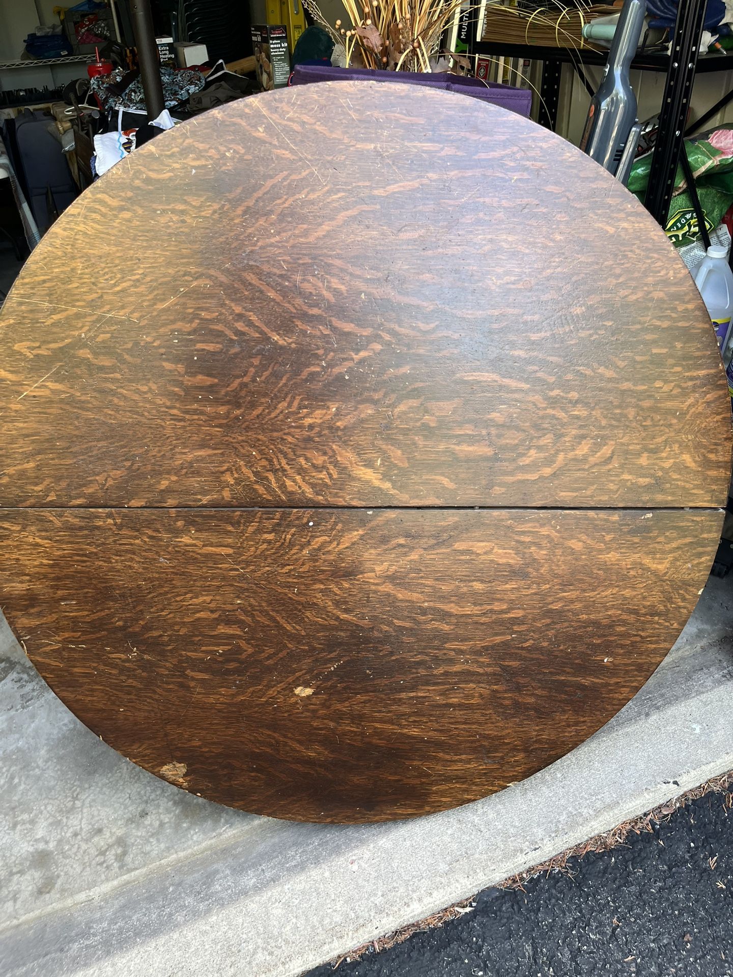 Pedestal Wood Table