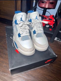 Jordan 4 Military Blue