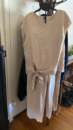 Ladies 2 pc outfit