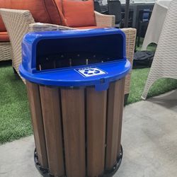 Patio Trash Bin