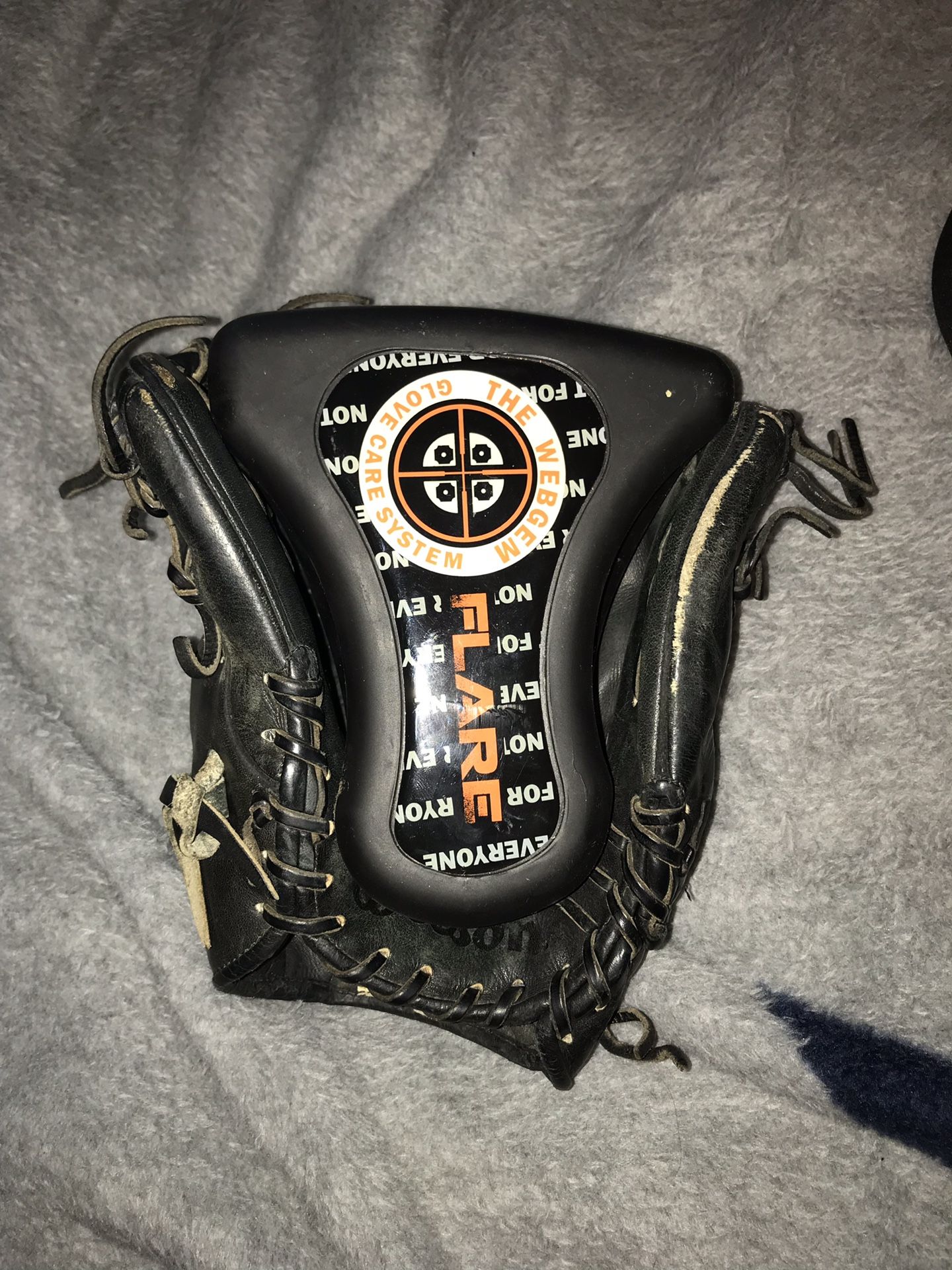 WebGem baseball glove care system