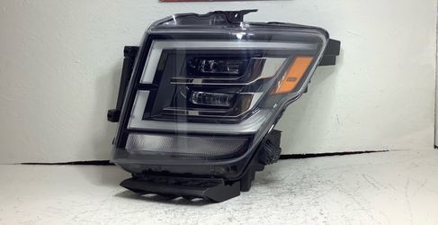 2020-2024 Nissan Titan left LED Headlight (1AA)