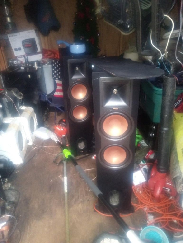 Klipsch 28pf Speakers