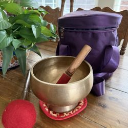 Authentic Handcrafted  Naga Singing Bowl plus accessories