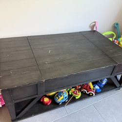 Coffee Table W/ Storage & Raised Table Top