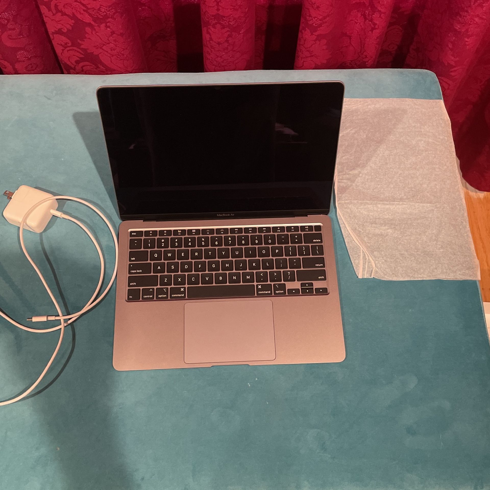 💻 MacBook Air (Retina, 13-inch, 2020)