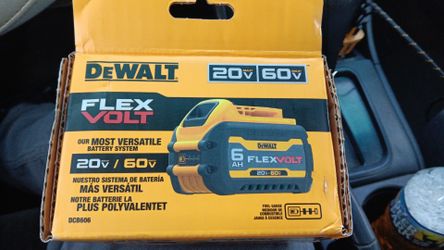 BRAND NEW BATTERRY DEWALT 6 AH FLEX VOLT
