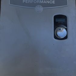 Rheem RTEX-18, a Professional Classic Series tankless electric water heater