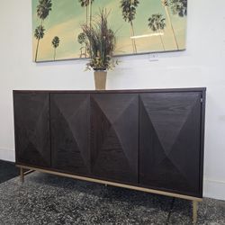 Credenza/Buffet 